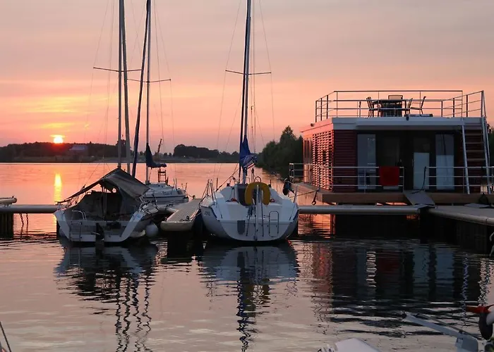 船上ホテル Hausboot Fjordblik *