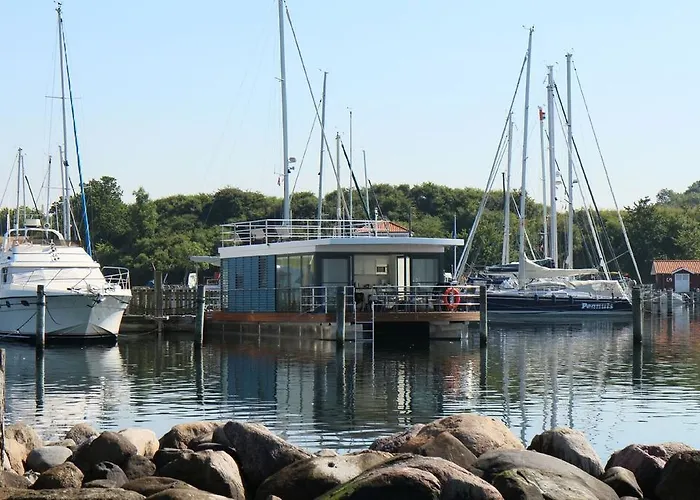 船上ホテル Hausboot Fjordblik