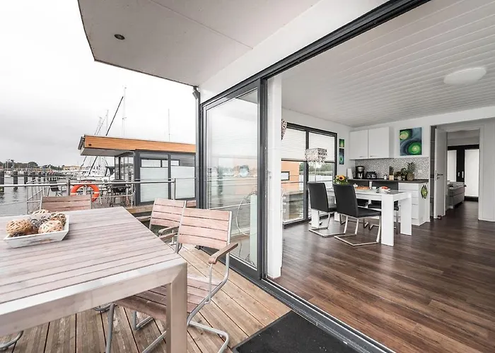 Hausboot Fjordblik * Kollund Østerskov