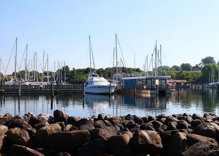 船上ホテル Hausboot Fjordblik *